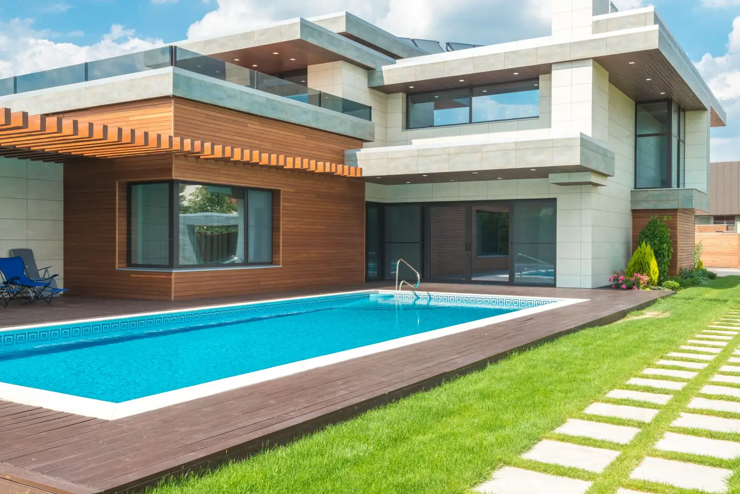 Swimming pool builders serving Sutherland Shire, NSW